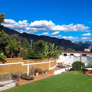 Colibri Hotel B&B